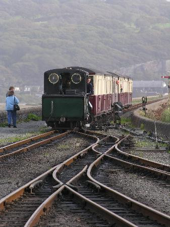 Ffestiniog & Welsh Highland Railways-波特马多克必去景点