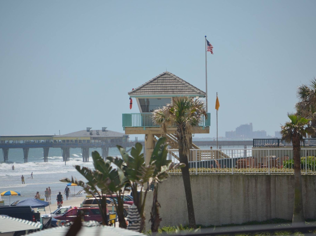 Bluegreen Dolphin Beach Club主图