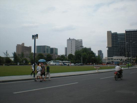 紫金港大酒店主图