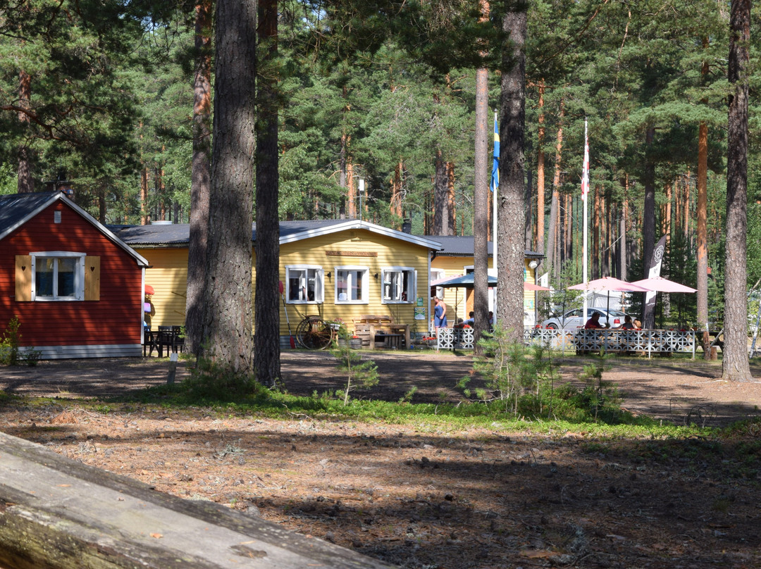 Stuga Ros Naturcamping Lagom