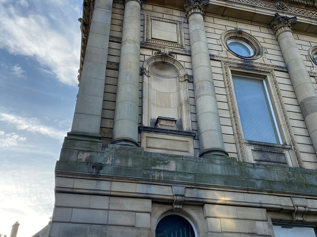 Todmorden Town Hall景点图片