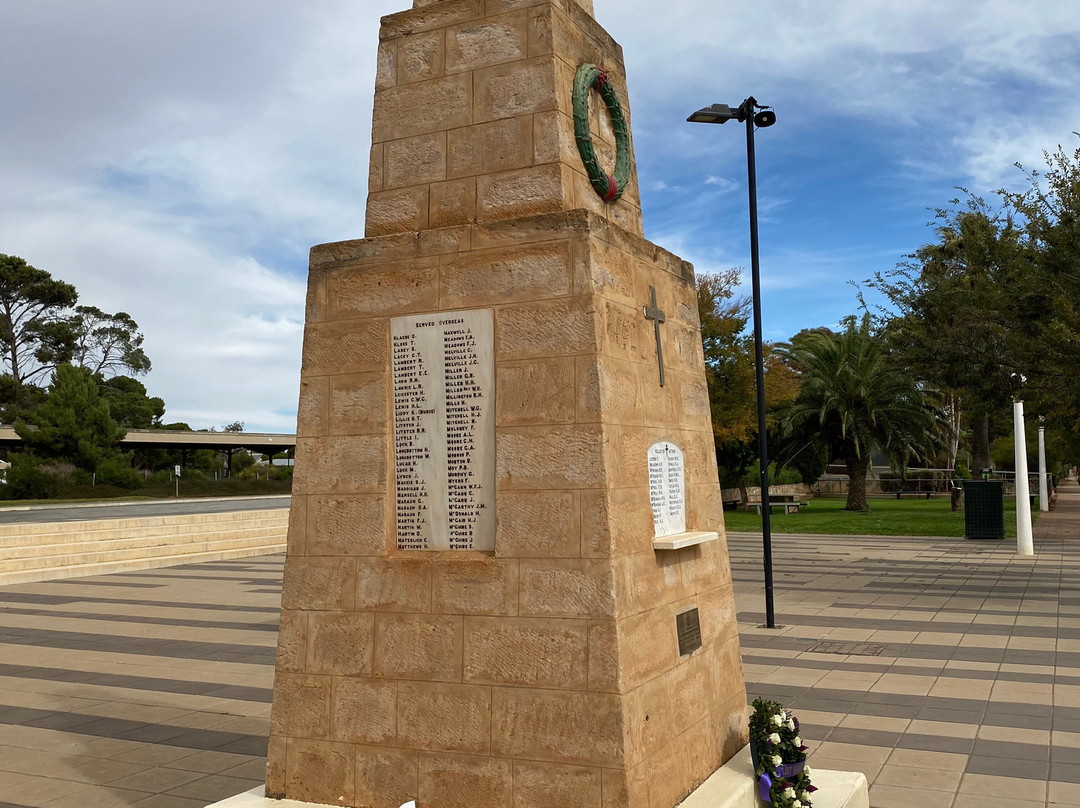 Peterborough Cenotaph-Peterborough必去景点