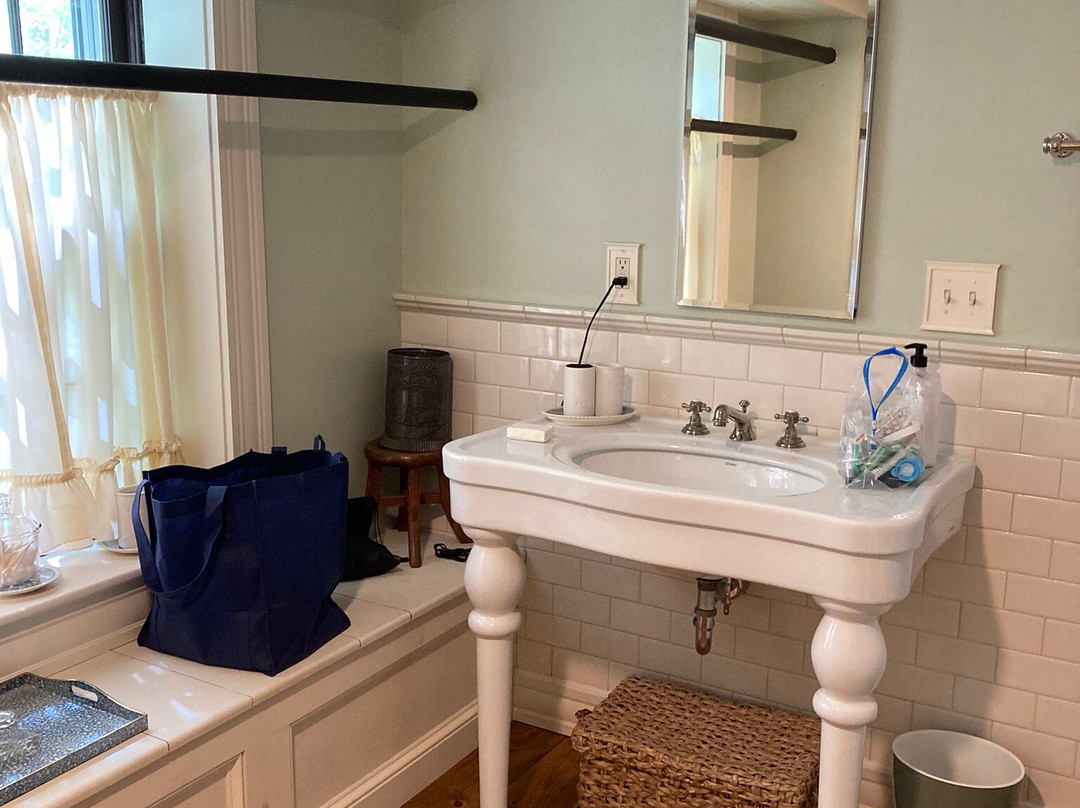 The Inn Keeper's Place主图