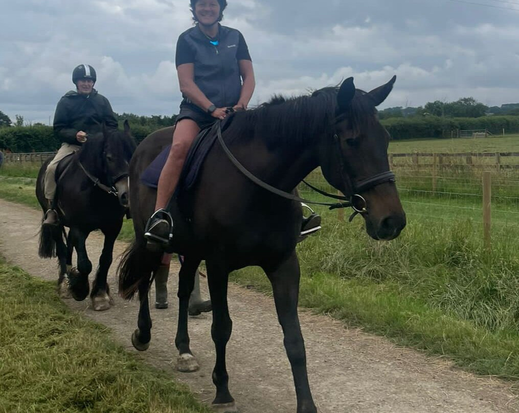 Bourton Vale Equestrian Centre景点图片