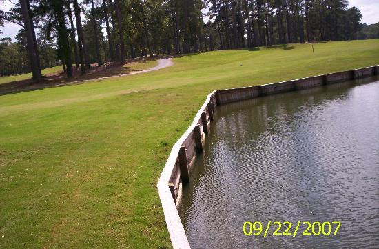 Gordon Lakes Golf Course-Fort Gordon必去景点