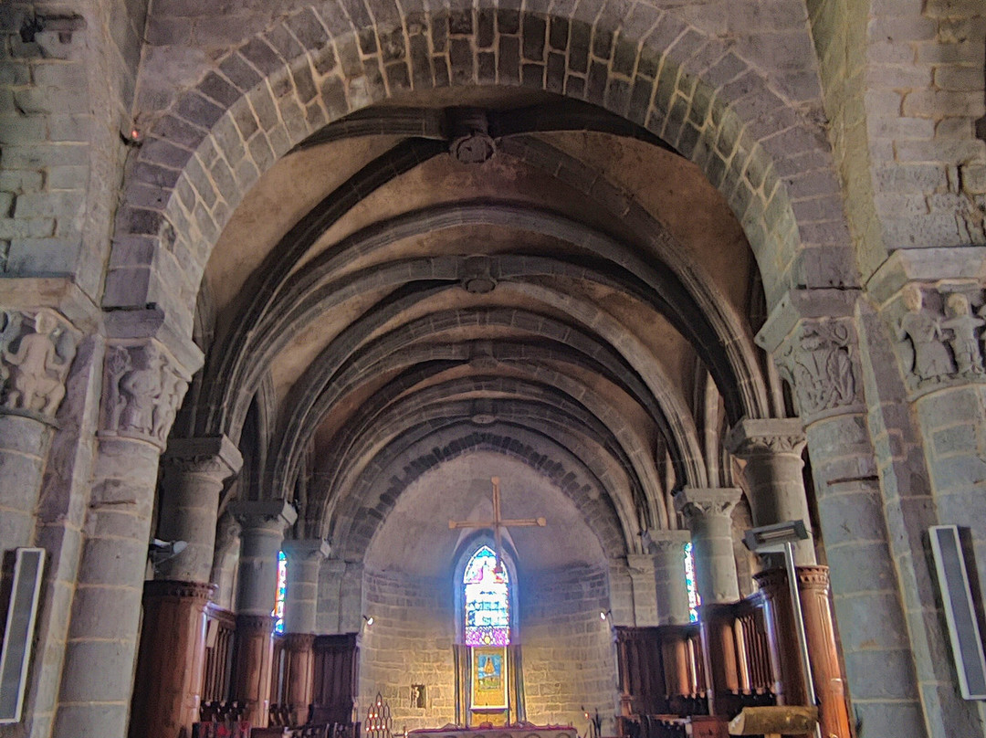 Église Saint-André-Besse-et-Saint-Anastaise必去景点