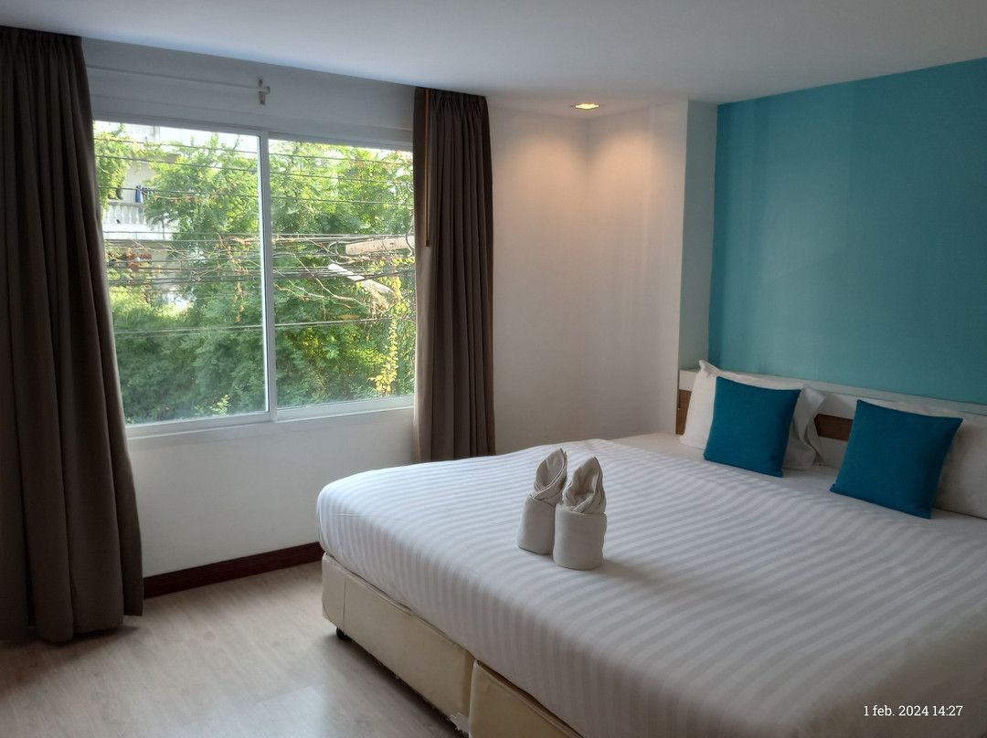 柏德中天酒店主图