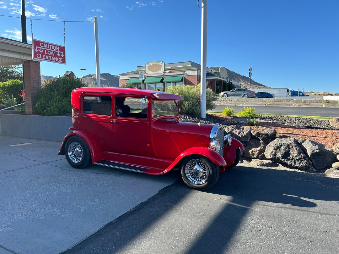 Scenic Hills Super 8主图