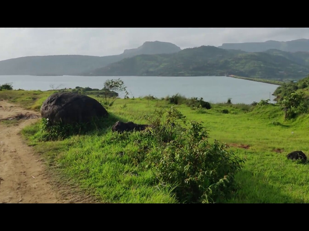 Pavana Lake景点图片