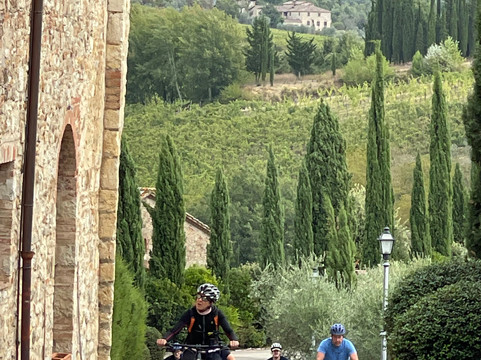 Biking Tuscany Tour-Peccioli必去景点