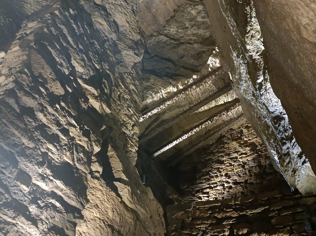Goetz- Höhle-Meiningen必去景点