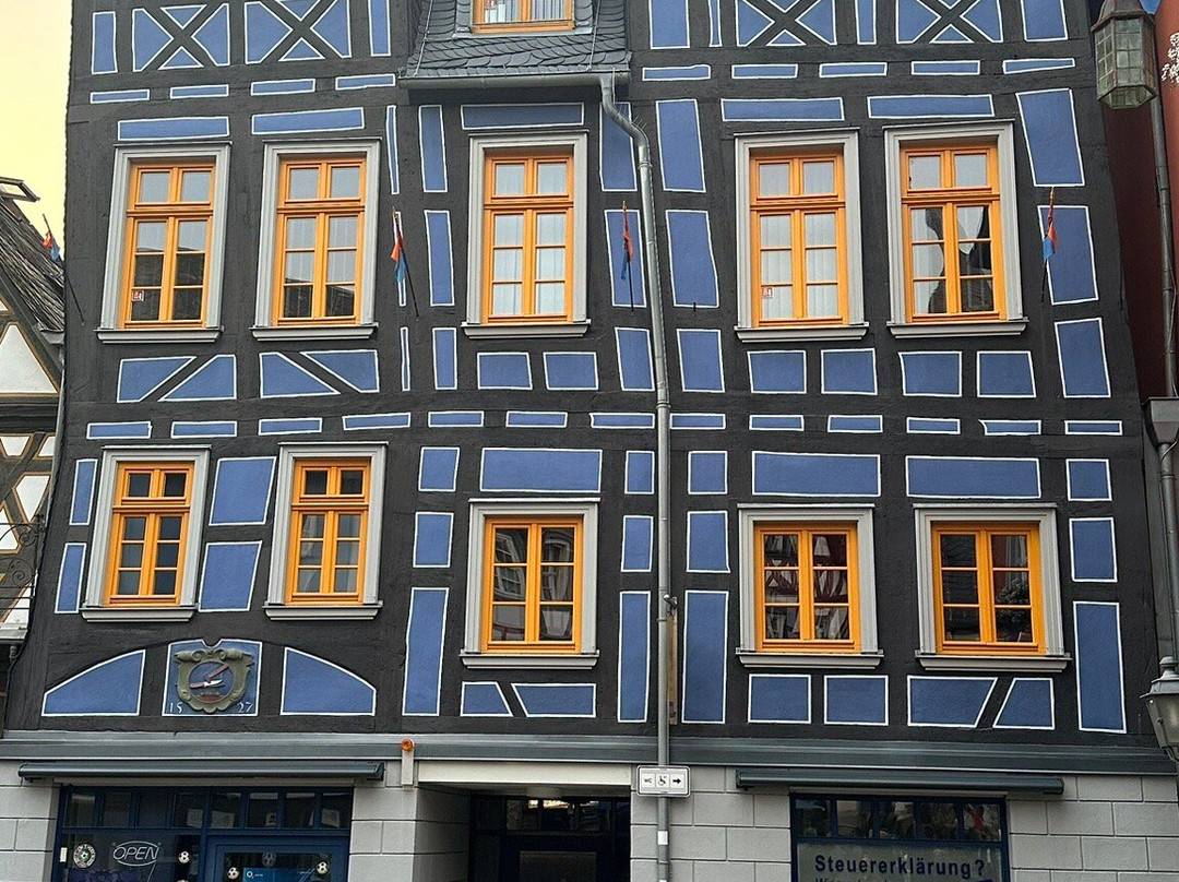 Schiefes Haus景点图片