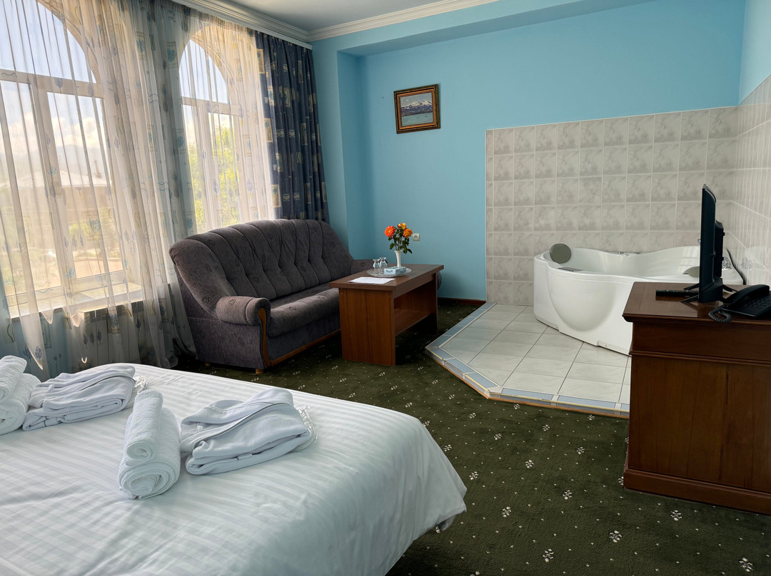 Lalaner Hotel