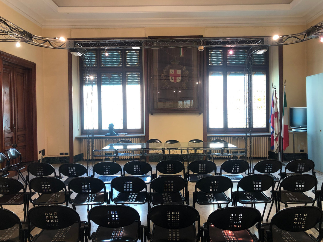 Palazzo Comunale-阿尔巴必去景点