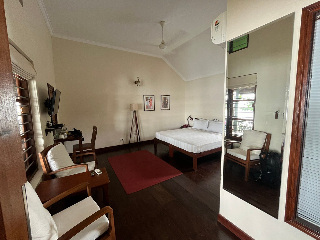 Samiira On Ashtamudi Lake主图