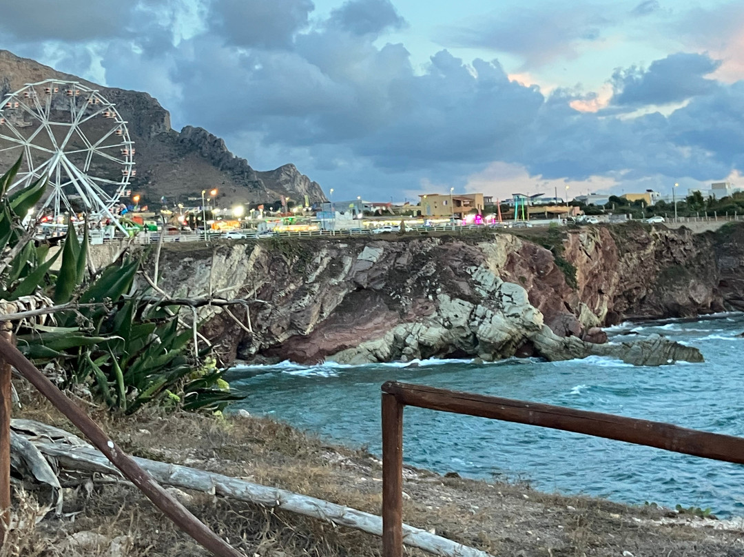 Spiaggia Cala Rossa-Terrasini必去景点