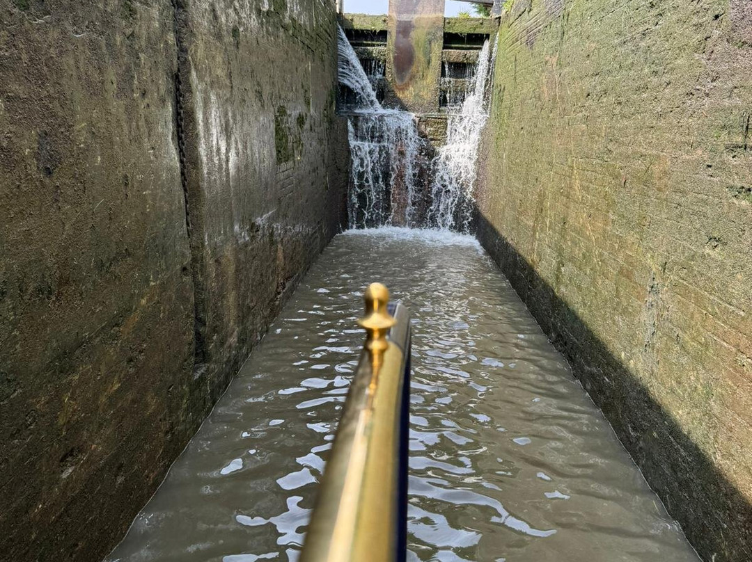Oxfordshire Narrowboats景点图片