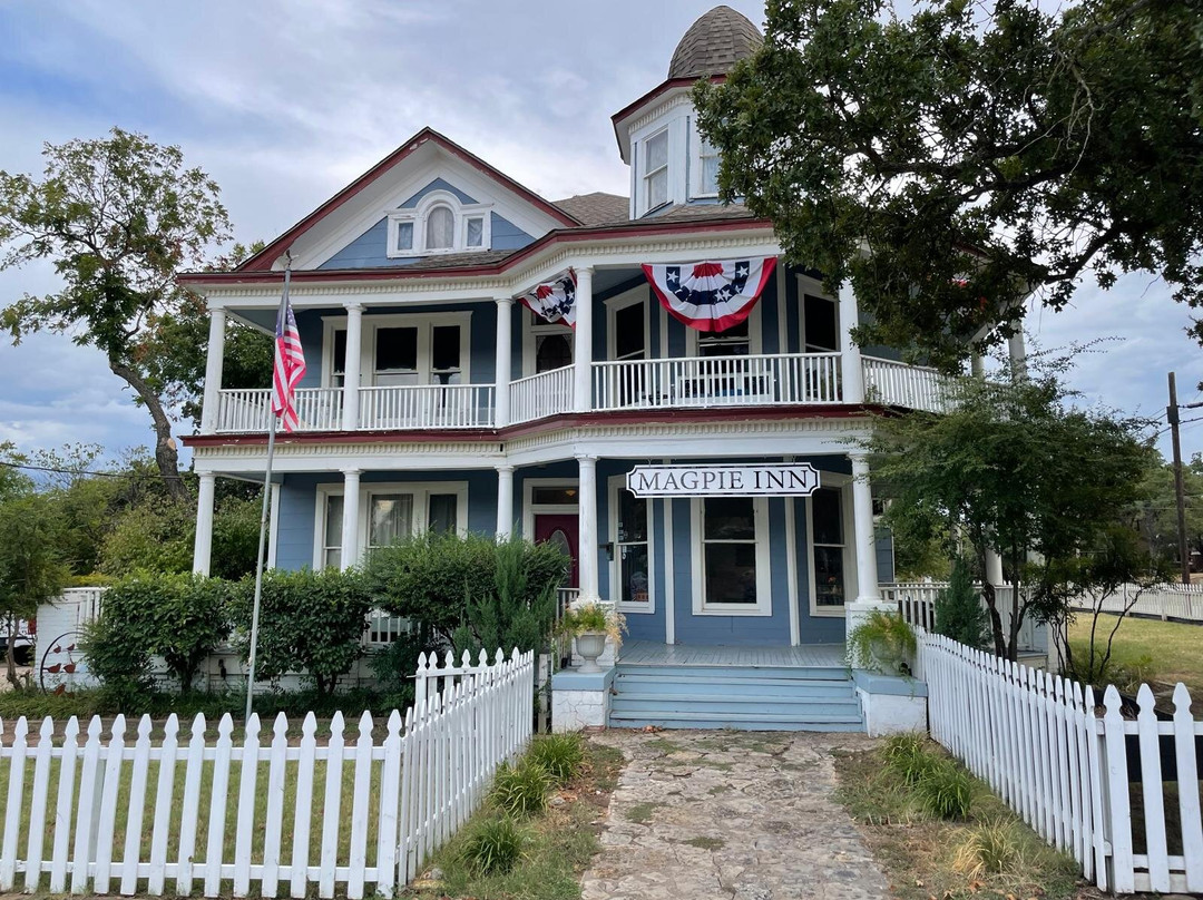 Magpie Inn主图