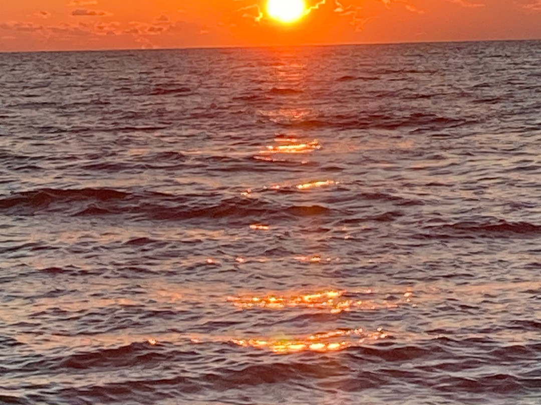 Plaza Beach Hotel - Beachfront Resort主图