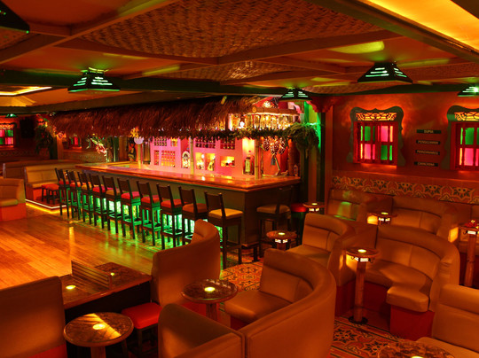 Portón Caldense Discoteca-卡利必去景点