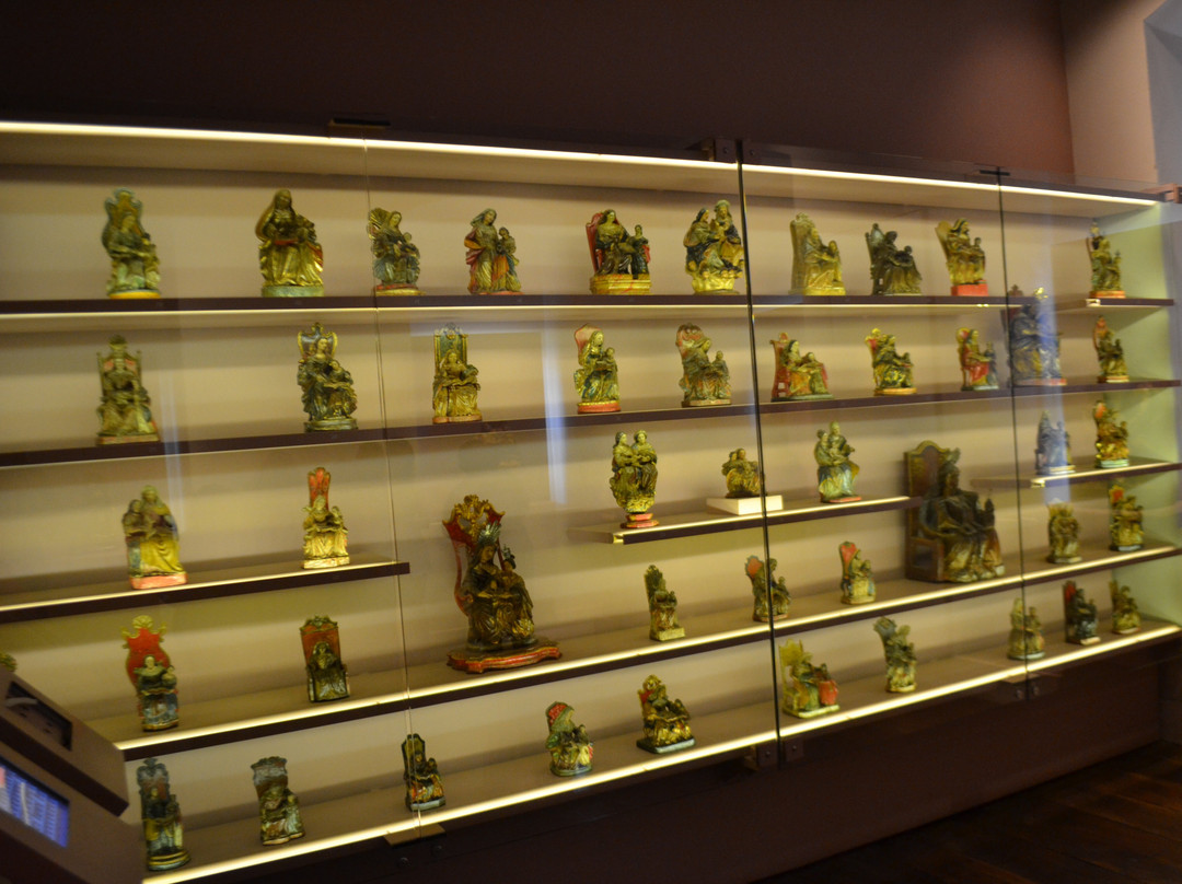 Museu de Sant'Ana-蒂拉登特斯必去景点