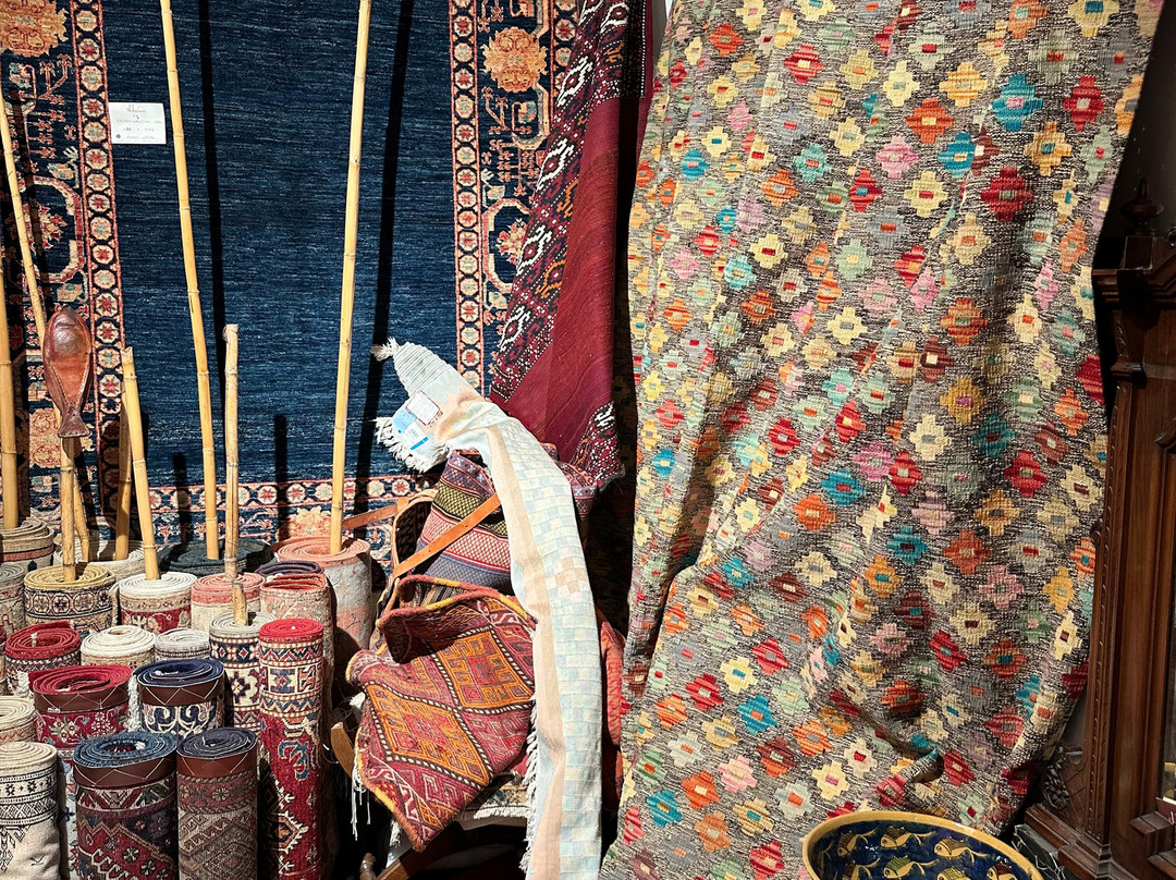 Shahmansouri Tappeti Persiani-维罗纳必去景点