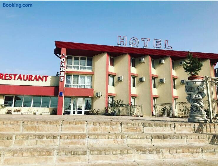 Hotel Caras