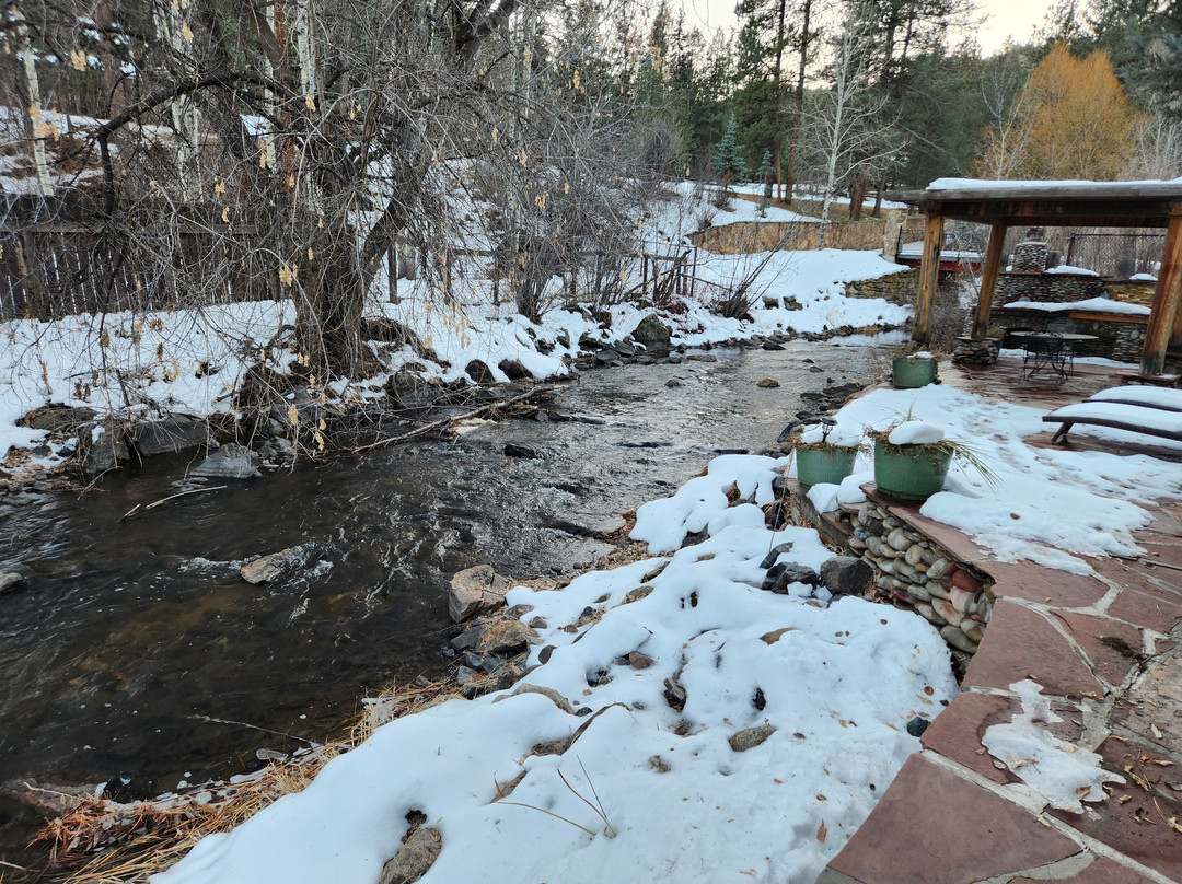The Cabins at Country Road主图