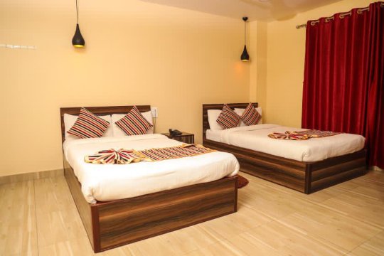 伊塔哈里韦斯滕德索尔蒂酒店-客卧