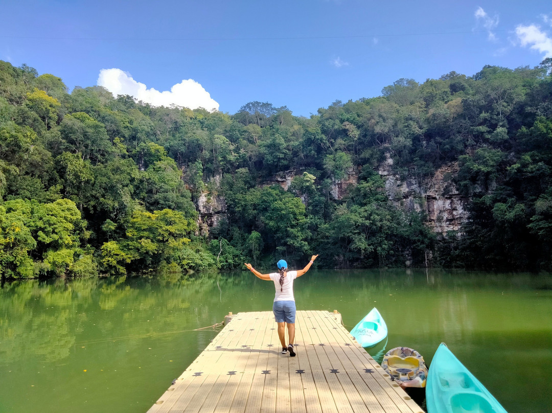 Cenote Miguel Colorado景点图片