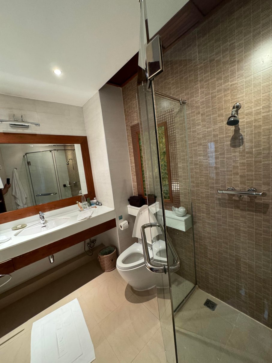 塔尼阔德查斯里酒店-浴室