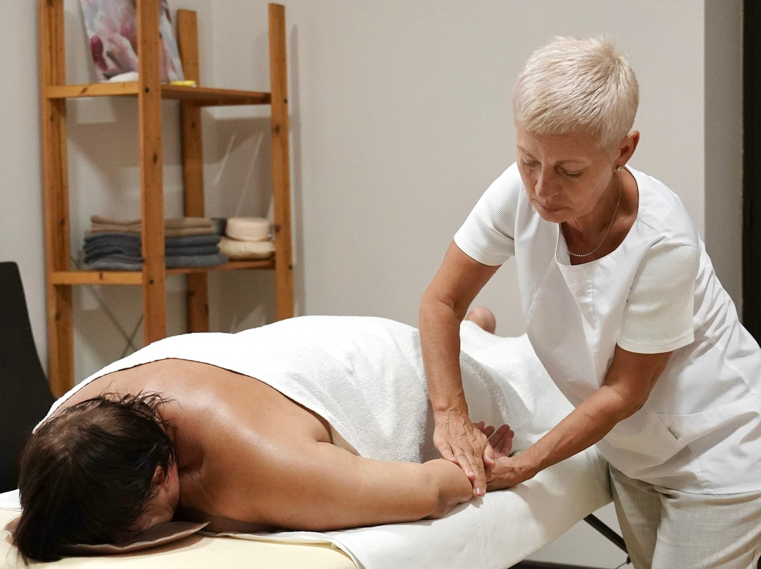 Well Hotel & Spa主图