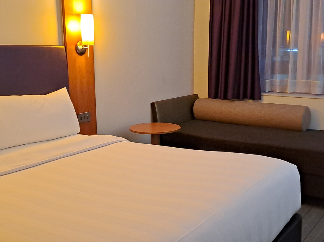 阿布扎比国际机场普瑞米尔酒店主图