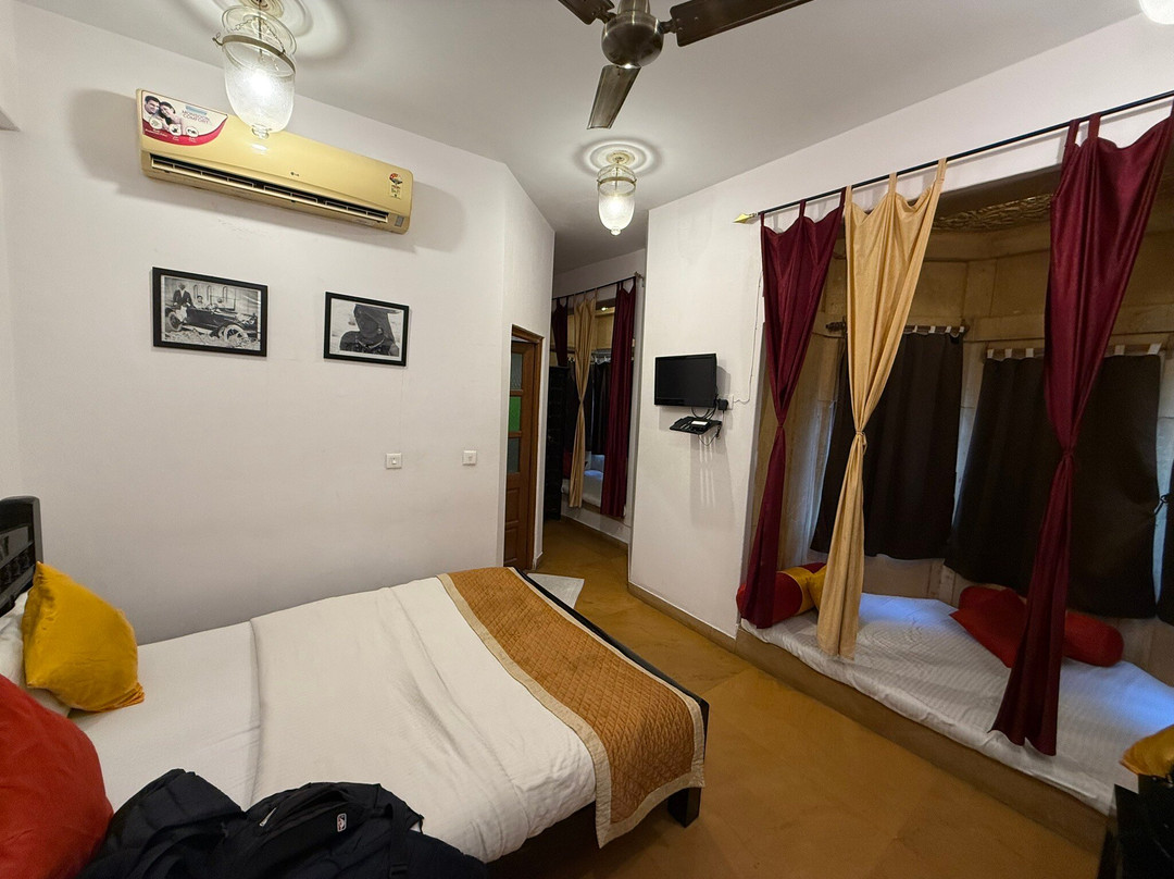 Hotel Lal Garh Fort And Palace主图