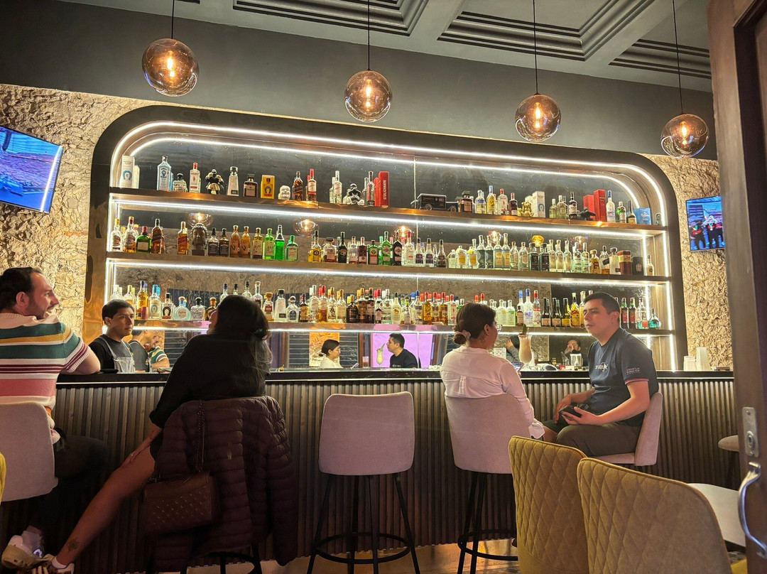 Ámbar Cocktail House