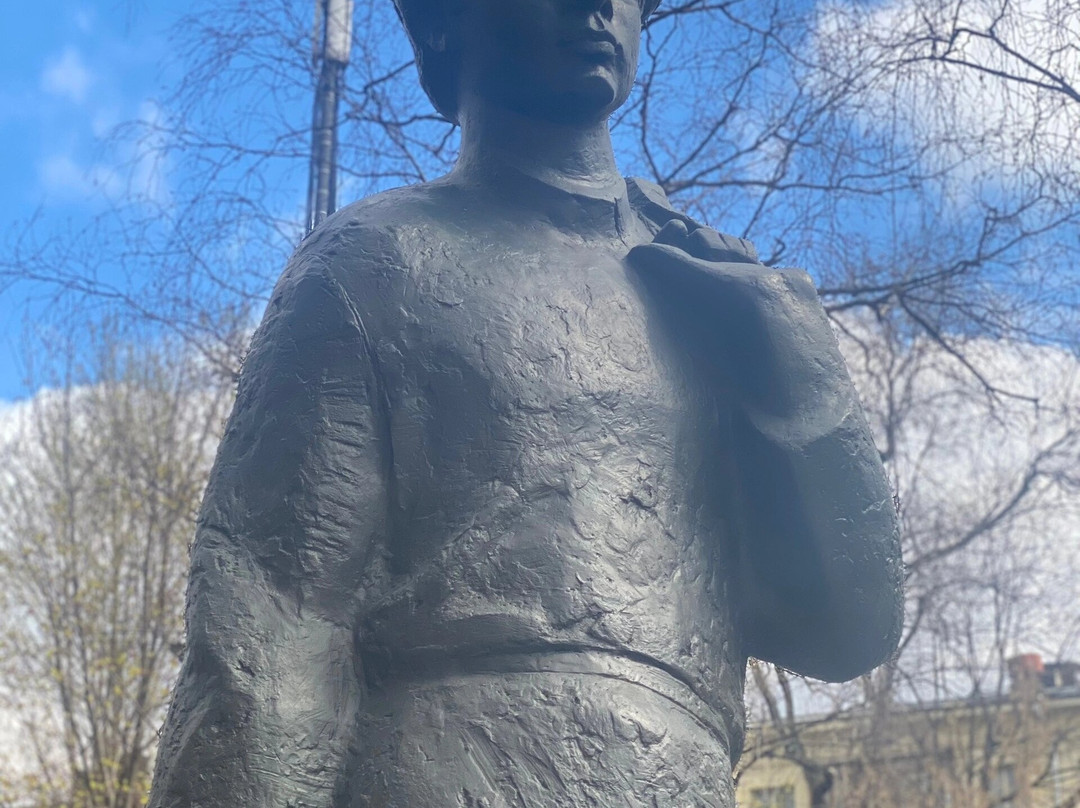 Monument to Sergei Yesenin景点图片