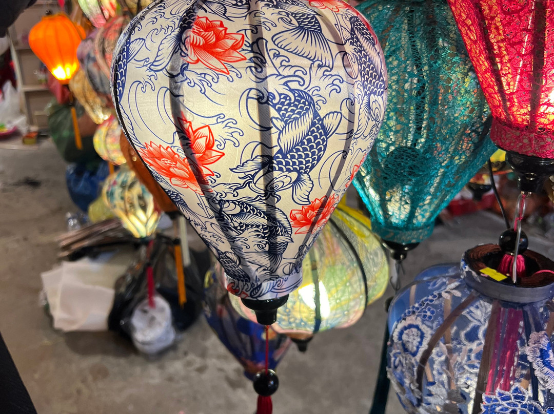 Đèn Lồng Hưng An-会安必去景点