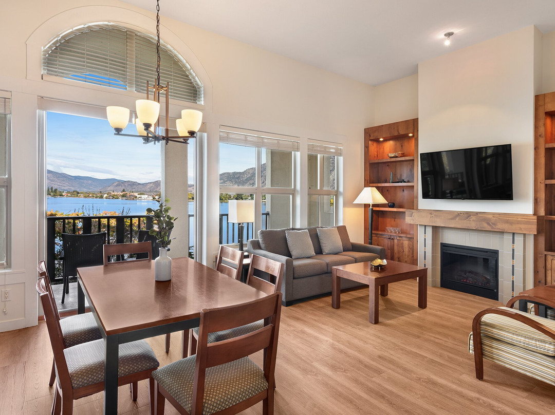 Walnut Beach Resort主图