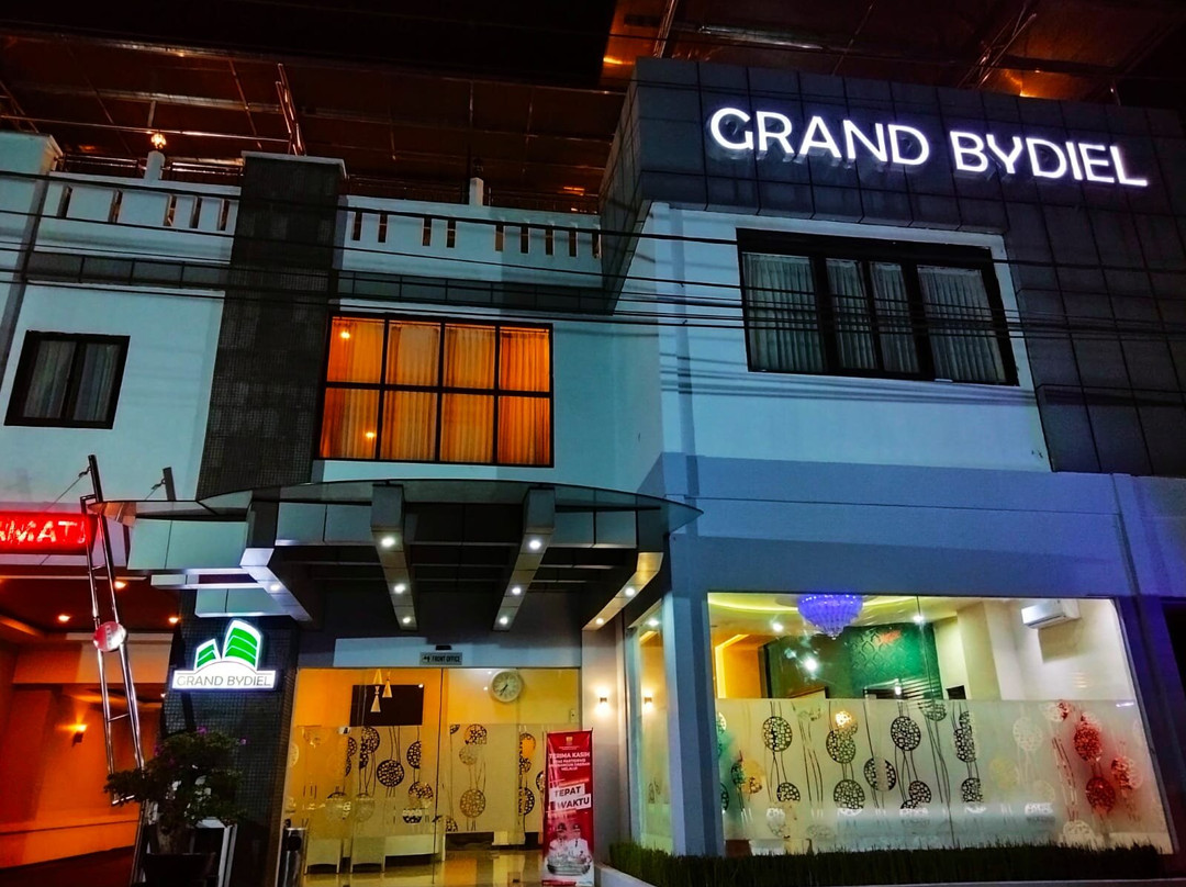 展玉格兰特拜迪尔酒店