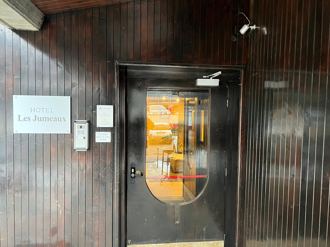 莱斯朱美奥克斯多米纳家庭酒店主图