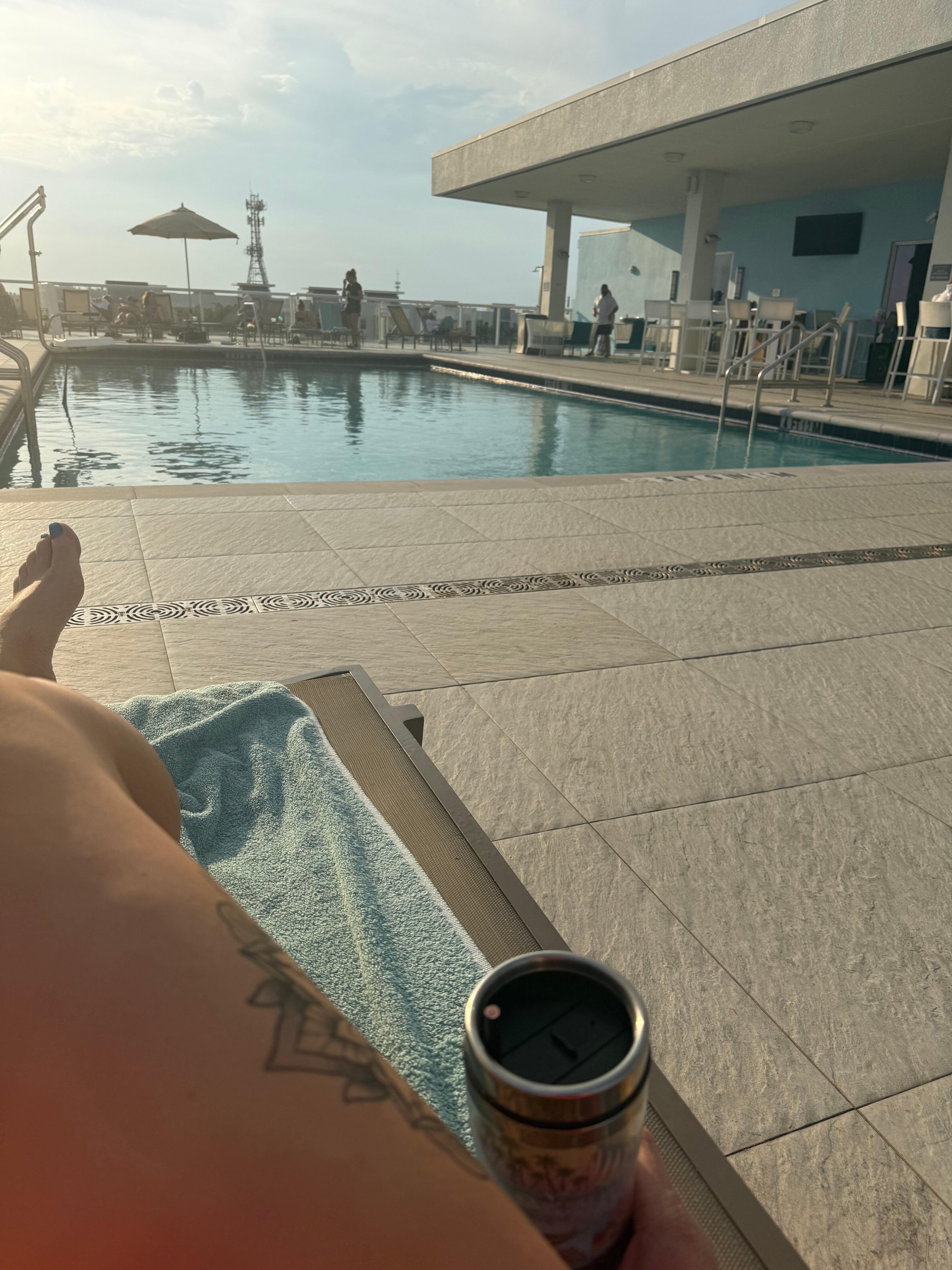 Courtyard by Marriott Delray Beach-泳池