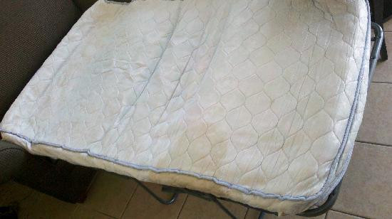 就寝时间套房酒店主图