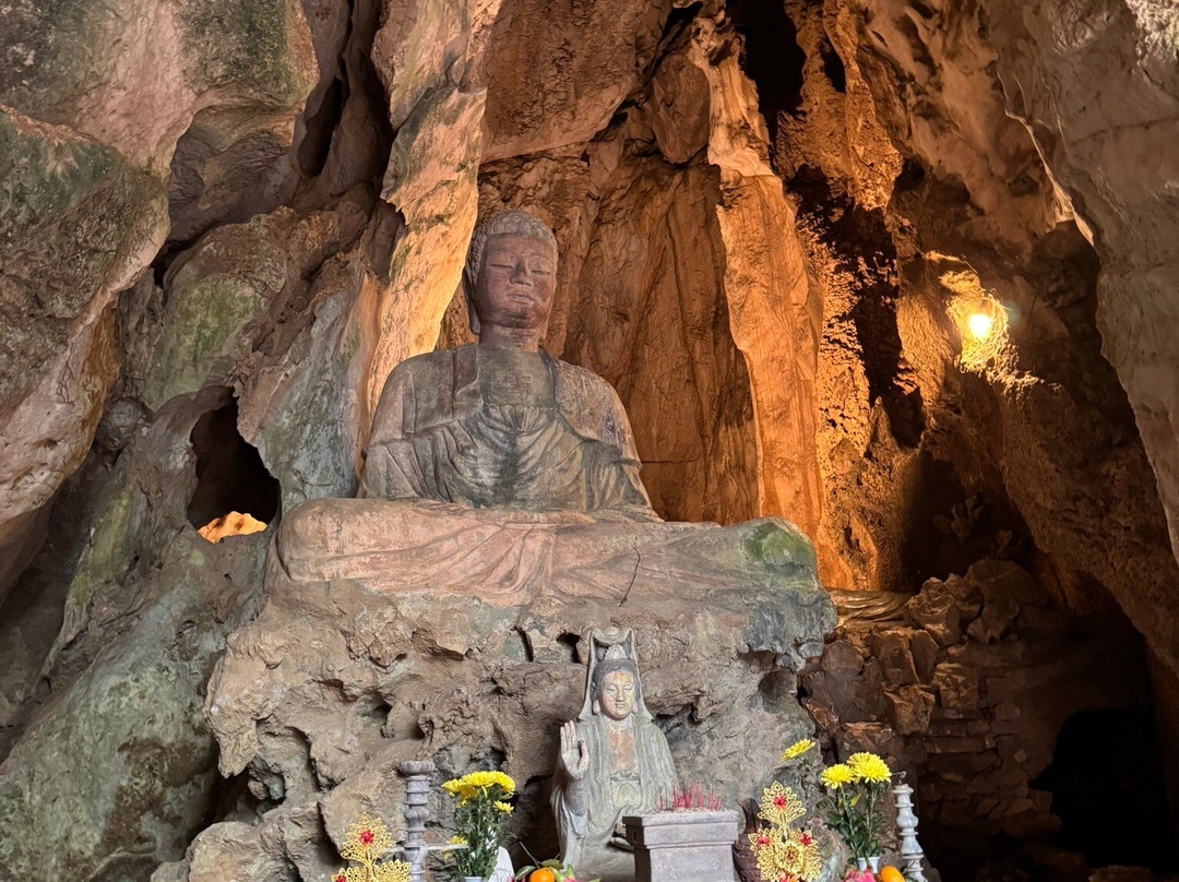 花严洞-岘港必去景点