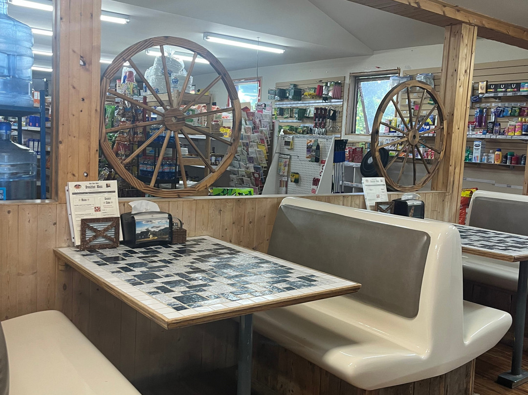 Bear Country Inn and Suites主图