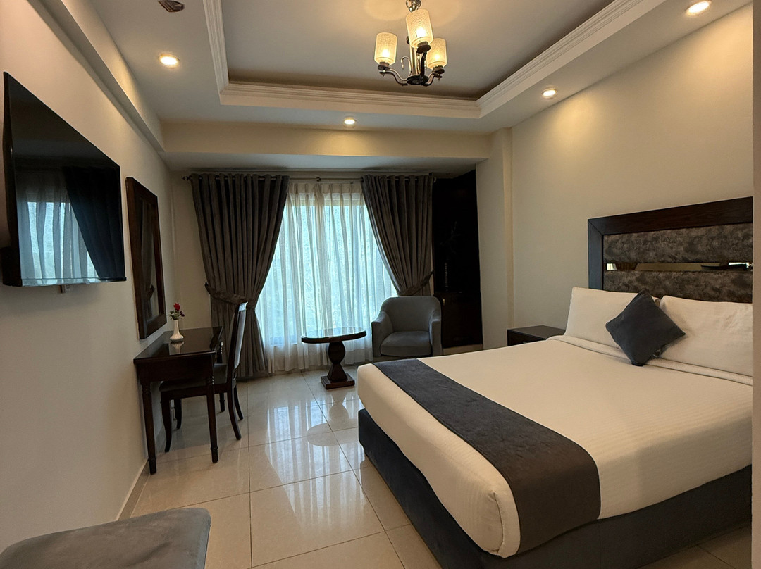 大陆特使酒店主图