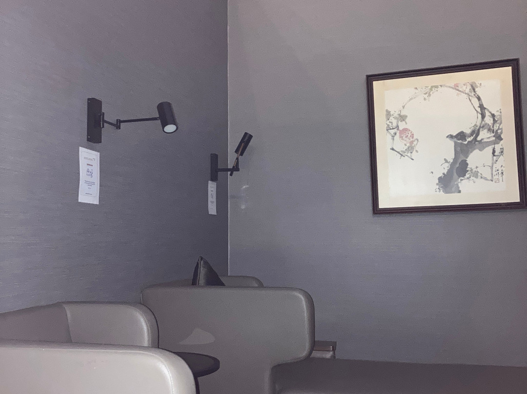 Golden Lounge-雪邦必去景点