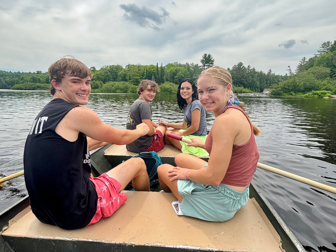Tahquamenon Falls-Paradise必去景点
