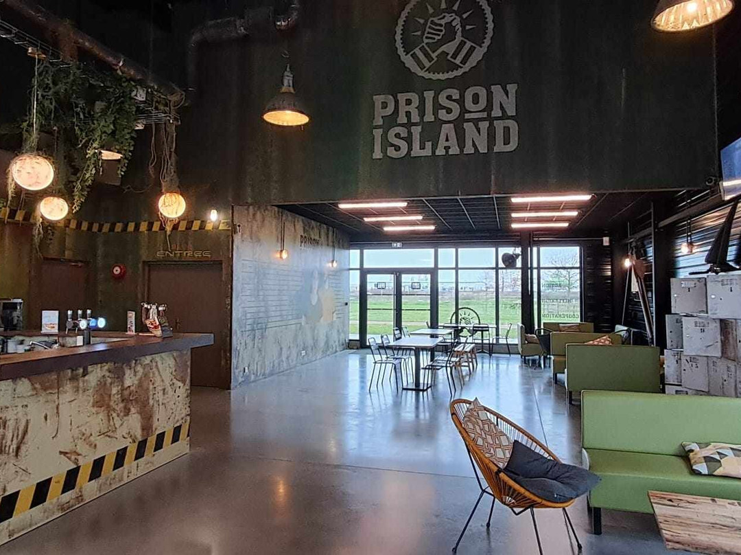 Prison Island Caen / Mondeville