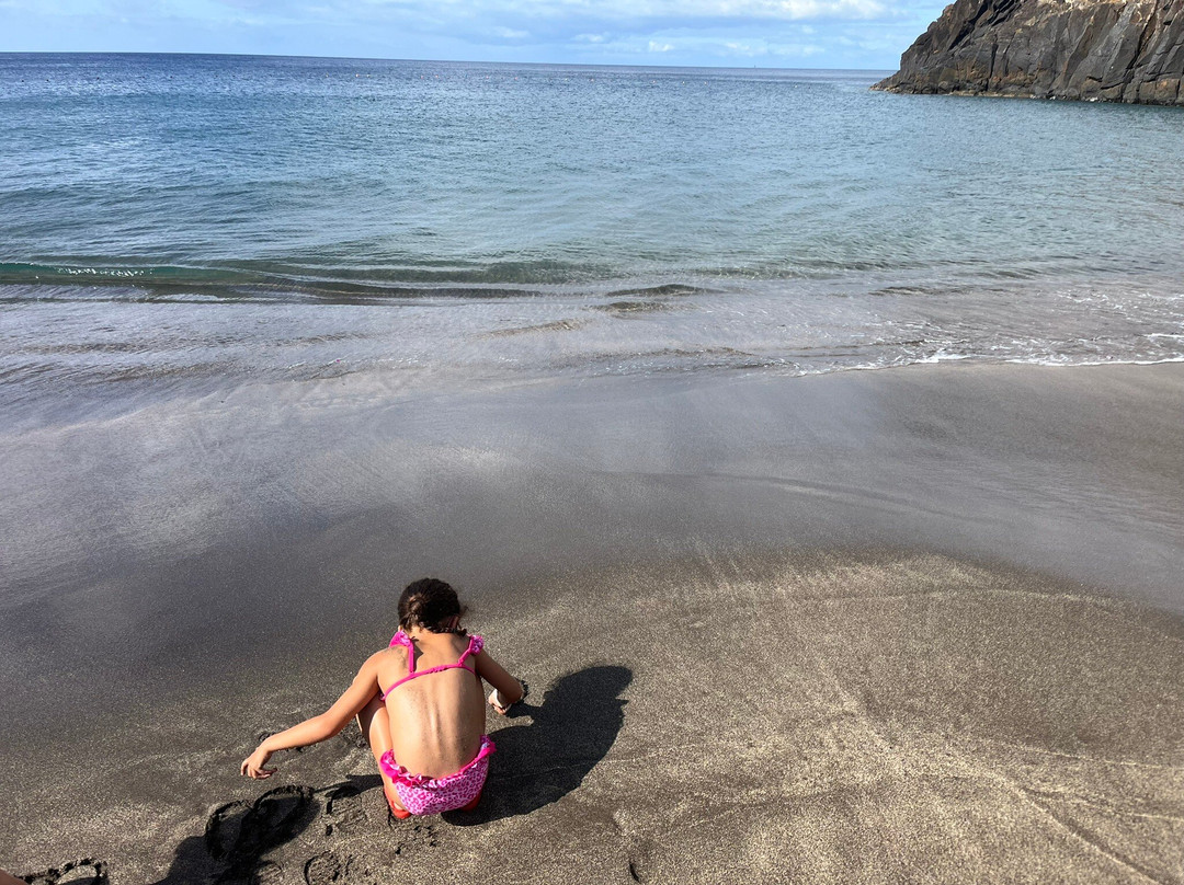 Prainha do Caniçal-卡尼卡尔必去景点