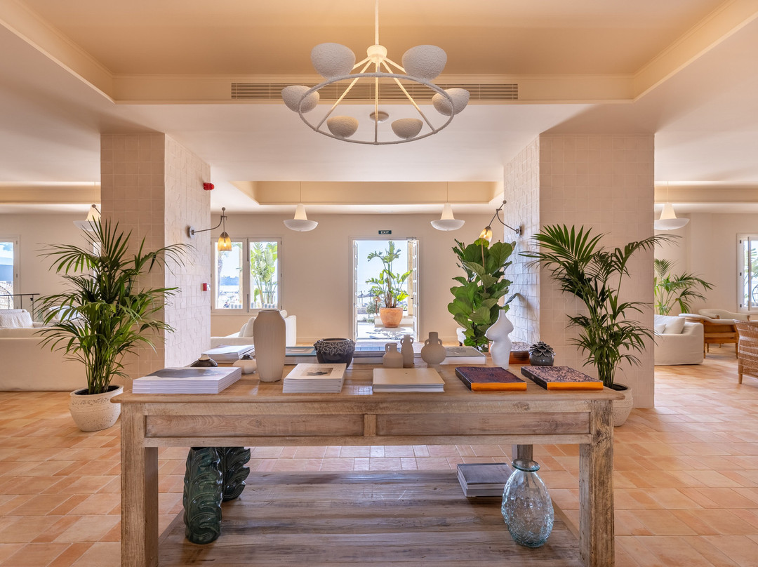 Hoposa Hotel Pollentia主图